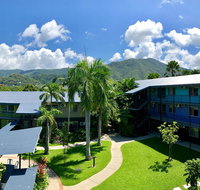 Cairns Adventure Lodge - includes All Meals served in the Dining Hall - Palm Beach Accommodation