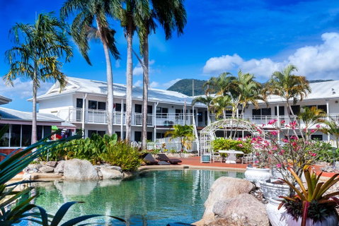 Cairns New Chalon - Palm Beach Accommodation 0