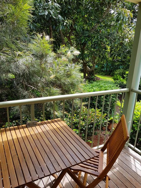 Camelot Cottages - Palm Beach Accommodation 3