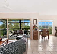 Casa Al Lago - Palm Beach Accommodation
