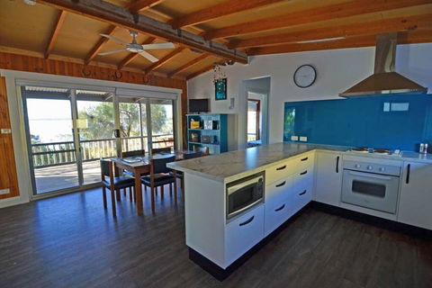 CDC-625 Beach House - Palm Beach Accommodation 0