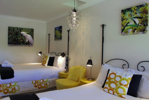 Cedar Creek Lodges - Palm Beach Accommodation 3