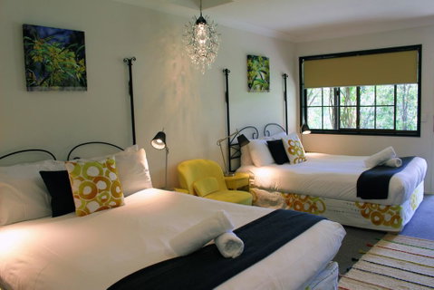 Cedar Creek Lodges - Palm Beach Accommodation 2