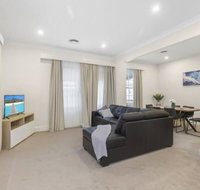 Central and Charming on Wallace - Palm Beach Accommodation
