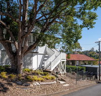 Central Cottage - Palm Beach Accommodation