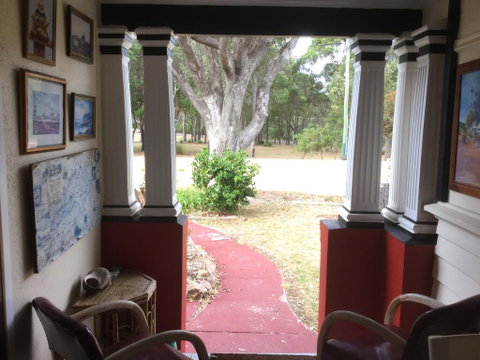 Character 1940s Property - Palm Beach Accommodation 3