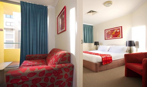 Chasely Apartment Hotel - Palm Beach Accommodation 2