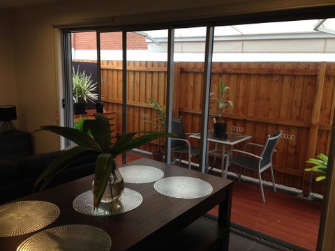 City Pads 2 - Palm Beach Accommodation 1