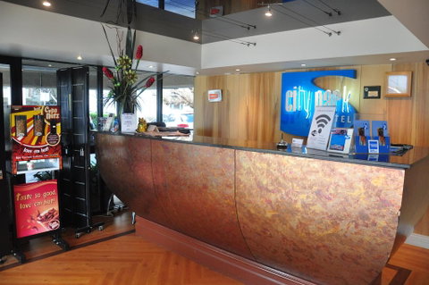 City Park Hotel - Palm Beach Accommodation 0