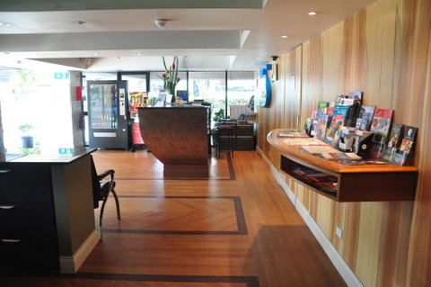 City Park Hotel - Palm Beach Accommodation 2