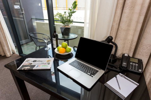 Clarendon Hotel - Palm Beach Accommodation 2