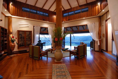 Cloud 9 - Palm Beach Accommodation 2
