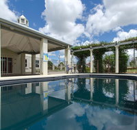 Coachmans Inn Warwick - Palm Beach Accommodation