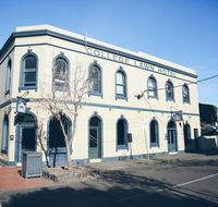 College Lawn Hotel - Palm Beach Accommodation