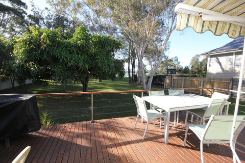 COLMER HOUSE At Dunbogan - Palm Beach Accommodation 2