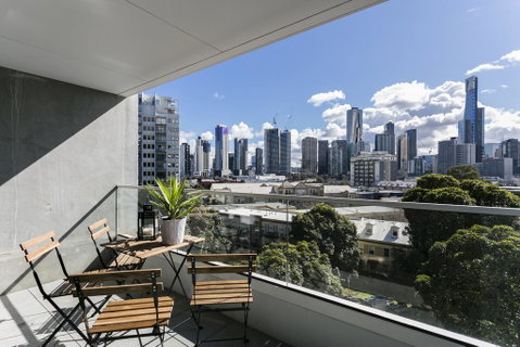 Complete Host Domain Apartments - Palm Beach Accommodation 0