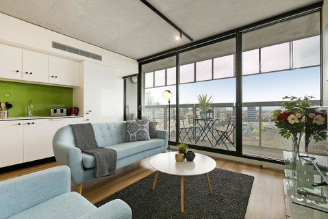 Complete Host Guild Apartments - Palm Beach Accommodation 1