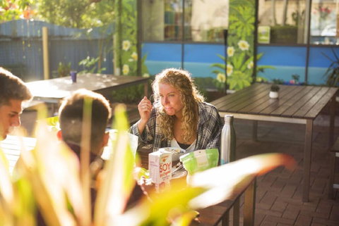 Coolangatta YHA Backpackers - Palm Beach Accommodation 3