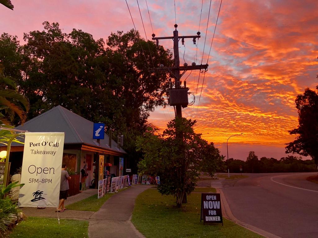 Killaloe QLD Palm Beach Accommodation