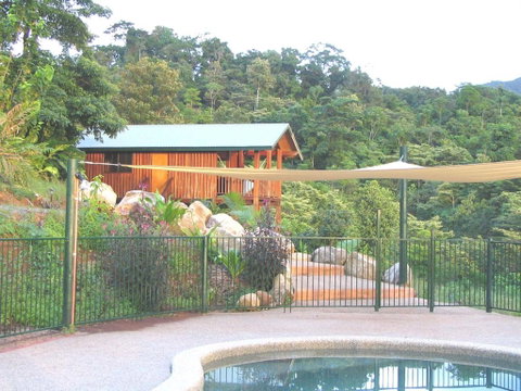 Coral Sea Views - Palm Beach Accommodation 0