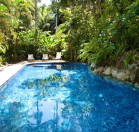 Coral Sea Villas - Palm Beach Accommodation
