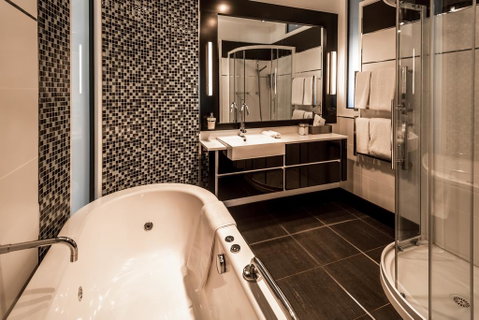 Corinda Contemporary - Palm Beach Accommodation 3