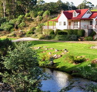 Crabtree Riverfront Cottages - Palm Beach Accommodation