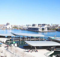 Darling harbour Waterview Luxury Apartment - Palm Beach Accommodation