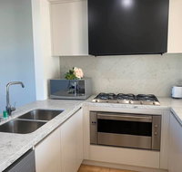 Delicate and Peaceful Bundoora Townhouse 10 - Palm Beach Accommodation