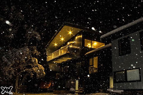 Diana Alpine Lodge - Palm Beach Accommodation 0