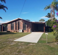 Dog Friendly Holiday House At Red Beach - Palm Beach Accommodation