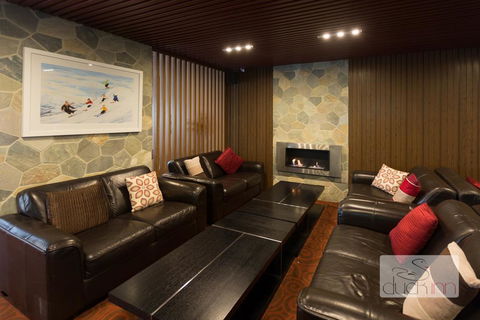 Duck Inn Mt Buller - Palm Beach Accommodation 2