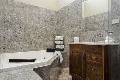 Eagle Foundry Bed & Breakfast - Palm Beach Accommodation 1