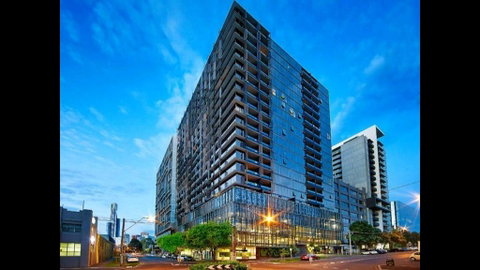Elm Apartment - Palm Beach Accommodation 1