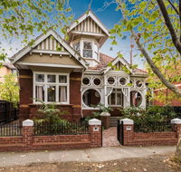 Elwood Eclectic Gem - Palm Beach Accommodation