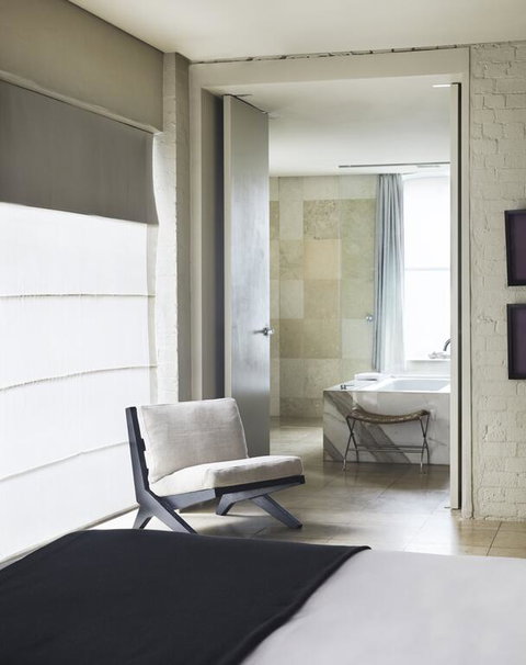 Establishment Hotel - Palm Beach Accommodation 3