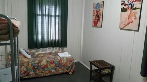 Exchange Hotel Toogoolawah - Palm Beach Accommodation 2