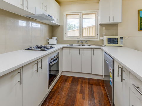 Exclusive Handy Holiday House - Palm Beach Accommodation 2