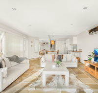 Family House With BBQ Deck Water View and Parking - Palm Beach Accommodation