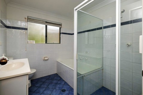 FAR SHORE - Palm Beach Accommodation 3