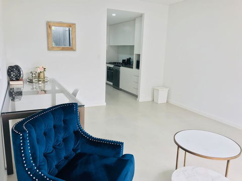 G06 1 Bedroom In Kalina Serviced Apartments - Palm Beach Accommodation 1