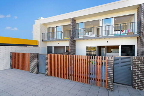 G149 - Apt 2 - Palm Beach Accommodation 1