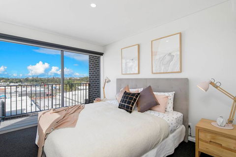 G149 Apartment 4 - Palm Beach Accommodation 3
