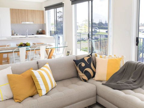 G149 Apartment 4 - Palm Beach Accommodation 0
