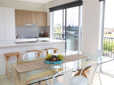 G149 Apartment 4 - Palm Beach Accommodation 1