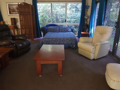 Garden Studio - Palm Beach Accommodation 1