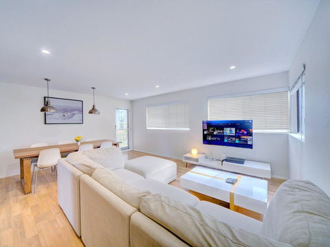 GCHM Beachside Getaway With Netflix & Wi-Fi - Palm Beach Accommodation 0