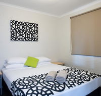 Geraldton's Ocean West Holiday Units  Short Stay Accommodation - Palm Beach Accommodation