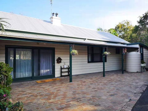 GH1886 - Palm Beach Accommodation 2