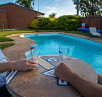 Golden Country Motel and Caravan Park - Palm Beach Accommodation